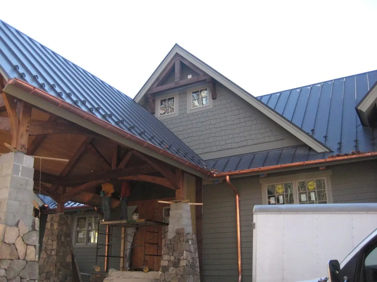 Craftsman Roofing team delivering quality roofing work in Verga